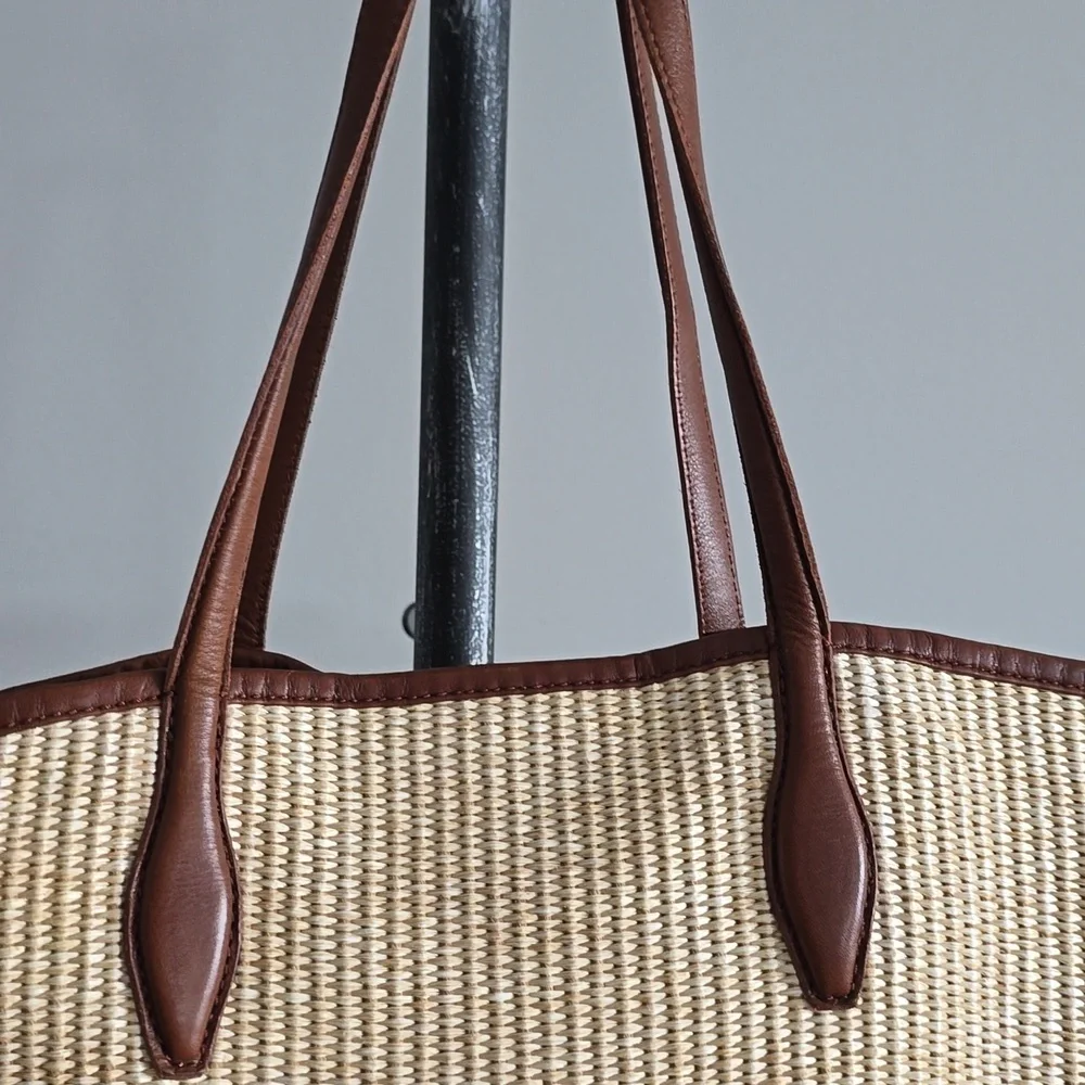 Madewell The Leather-Trimmed Straw Tote In Rustic Twig Multi - Picture 3 of 15